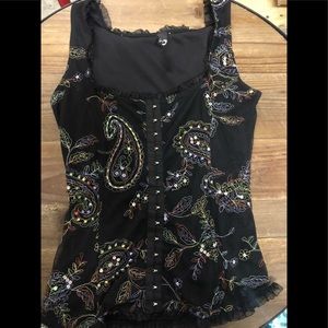 Hook & eye embroidered tank top